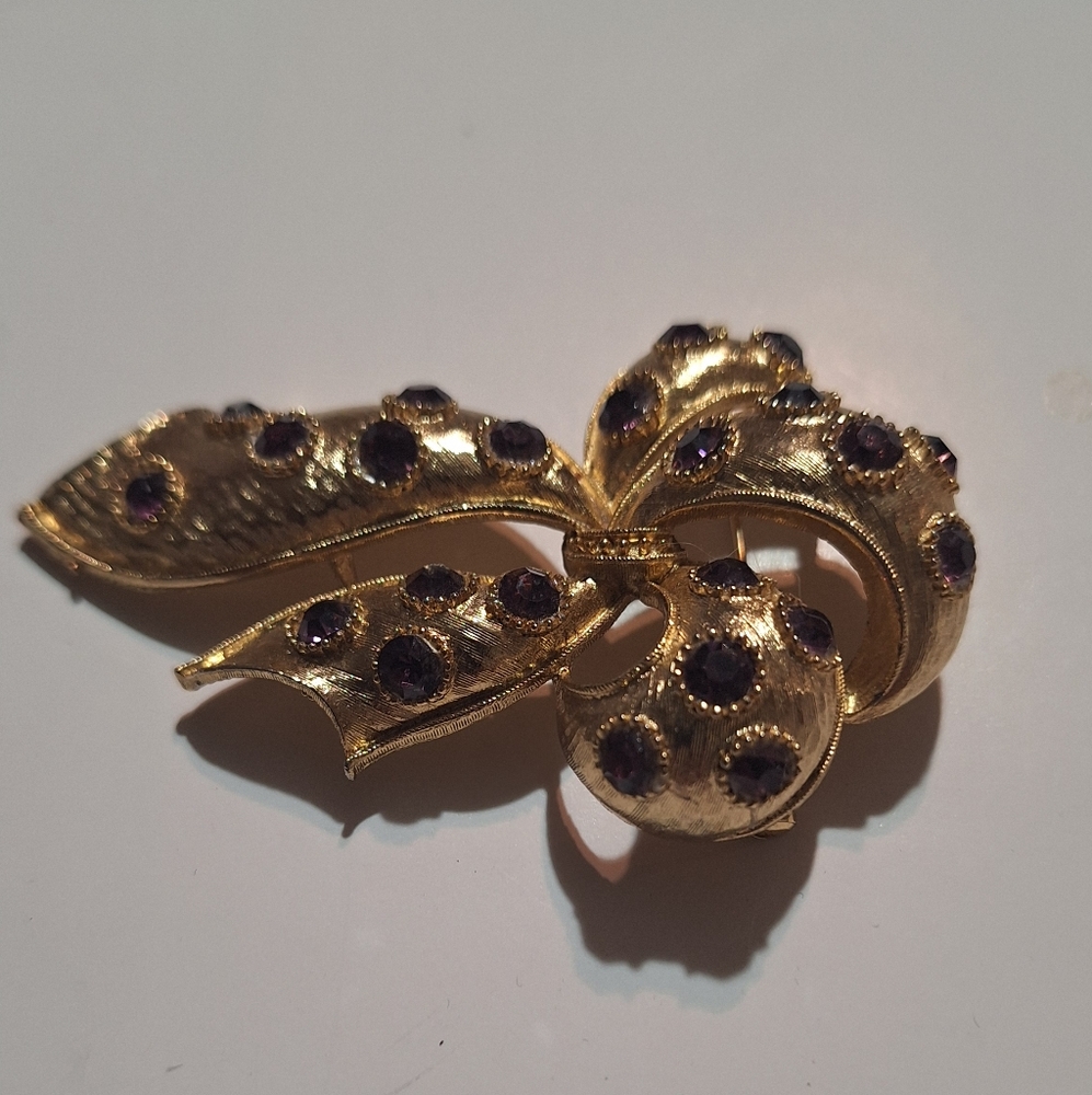 Large Rhinestone Ribbon Bow Pin - Picture 4 of 4